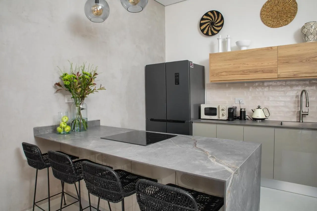 By Eezy - בית 4 חדרי שינה עם בריכה עד 10 אורחים Villa Eilat Israel